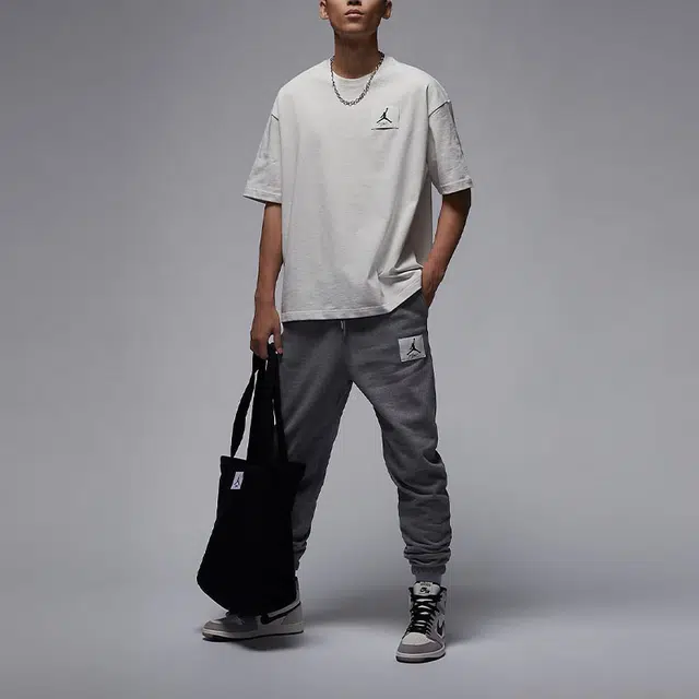 Jordan Flight Essentials LogoT