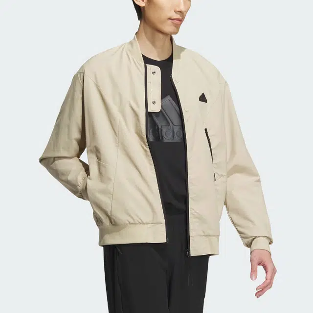 adidas Sportswear Urban Outdoor Jacket Logo