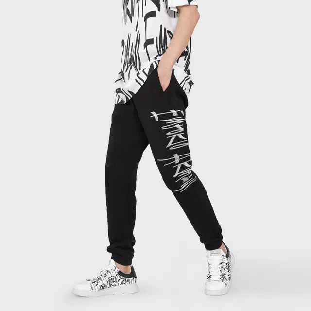 EMPORIO ARMANI FW21 Capsule Logo