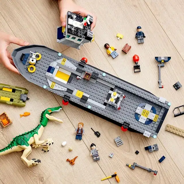 LEGO 76942