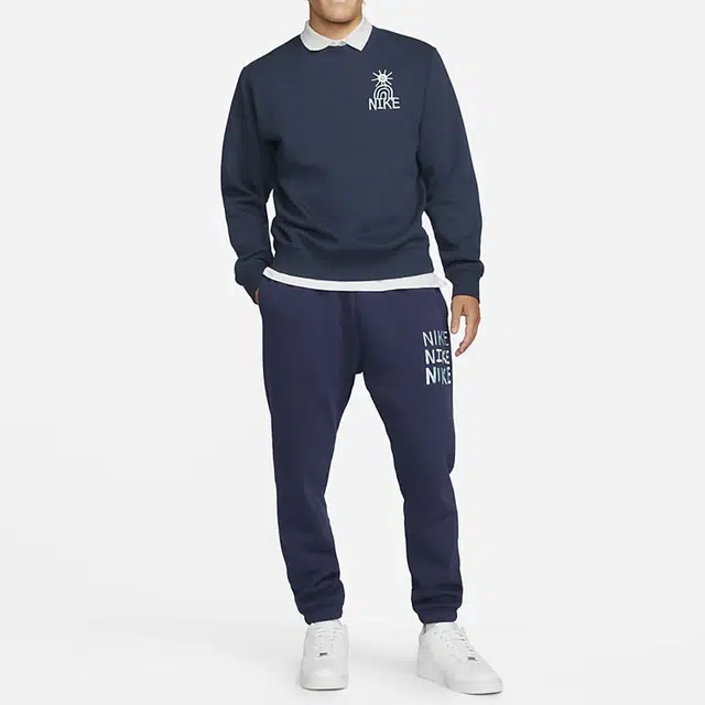 Nike Sportswear Logo