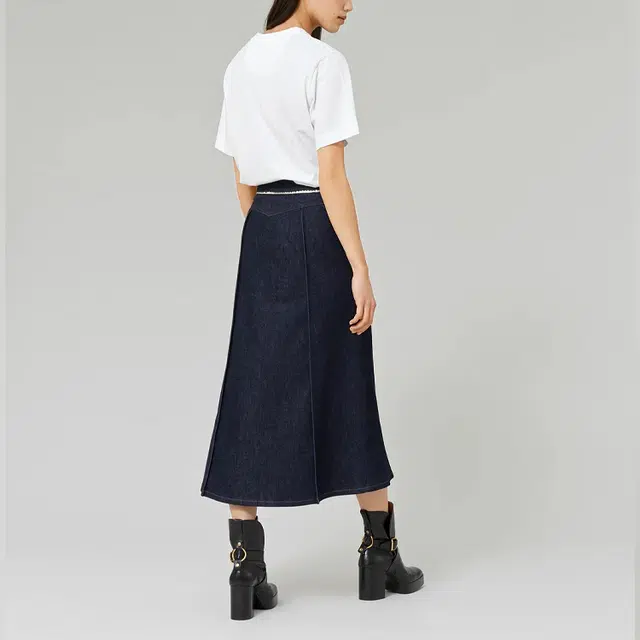 Chlo FW21 T
