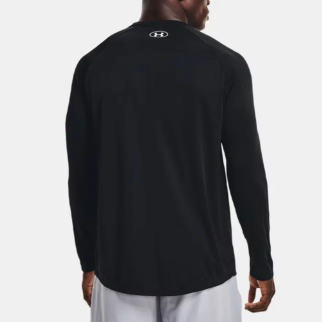 Under Armour T