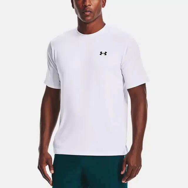 Under Armour logoT