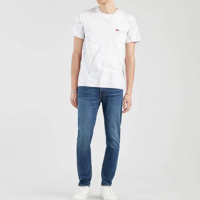 Levis