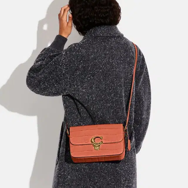 COACH Studio 25 C