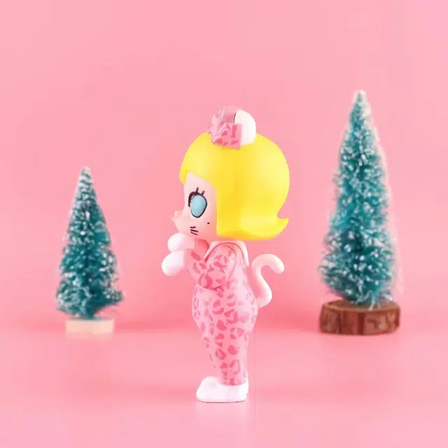 POP MART x Hello Kitty x kennyswork MOLLY MOLLY 16.8cm