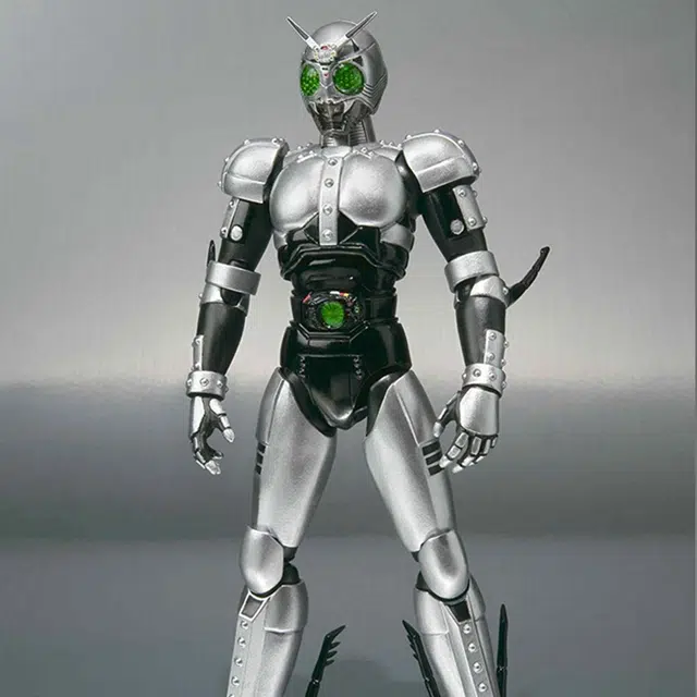 BANDAI BLACK shf 15cm
