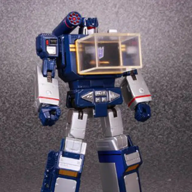 TAKARA TOMY Masterpiece MP-13
