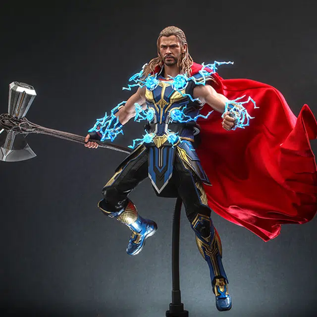 Hot Toys 16 32cm
