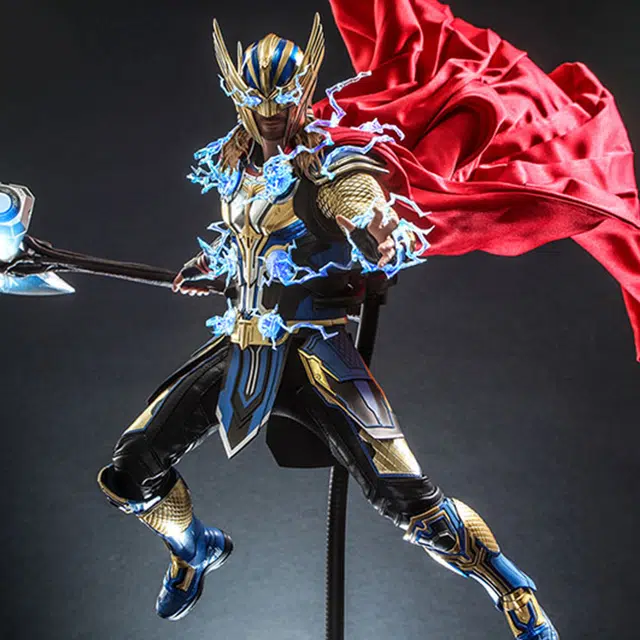 Hot Toys 16 32cm