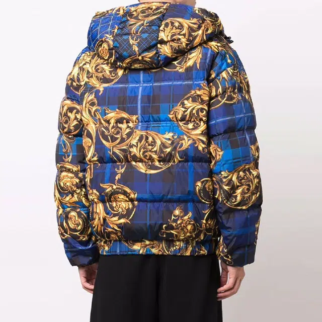 VERSACE