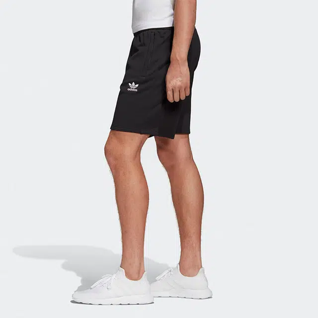 adidas originals Essential Short Logo