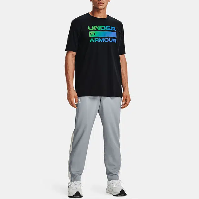 Under Armour T