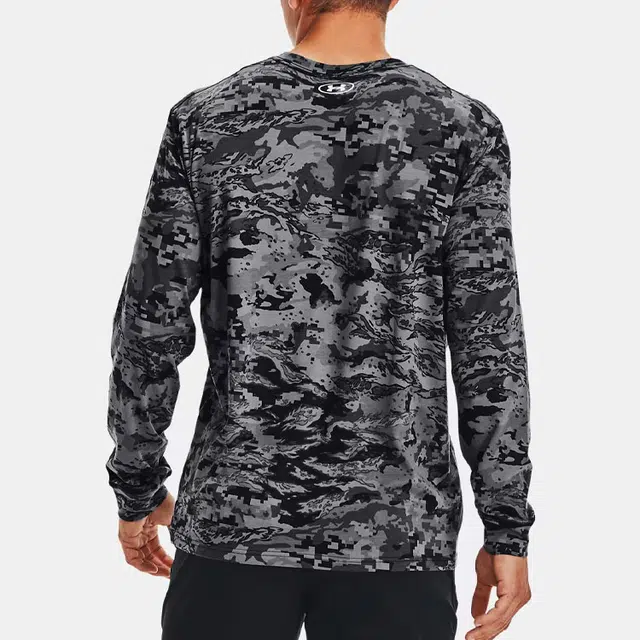 Under Armour T