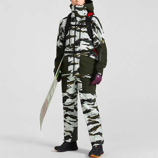 THE NORTH FACE