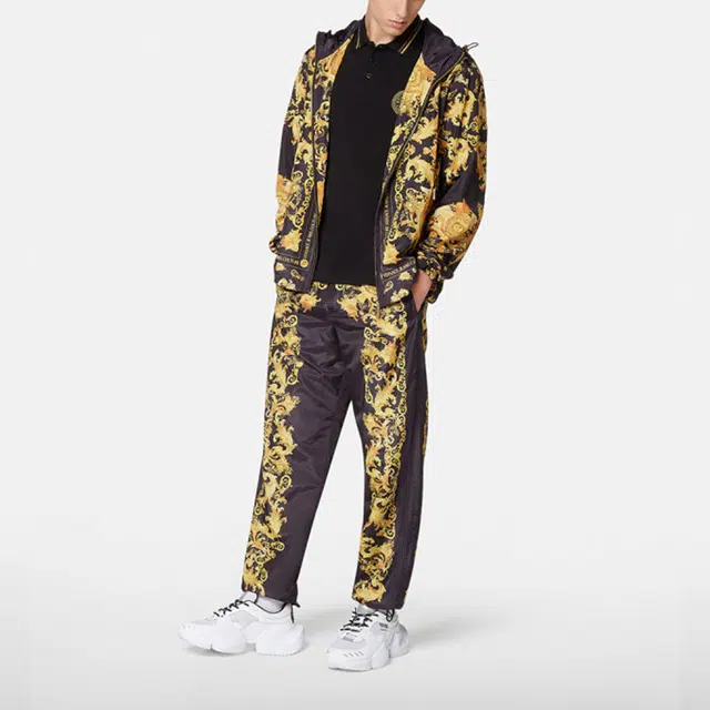 VERSACE JEANS COUTURE logo