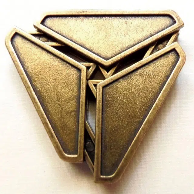 HANAYAMA Cast Puzzle Delta 3
