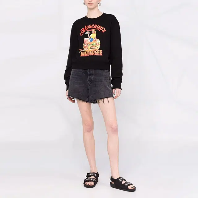 MOSCHINO SS22