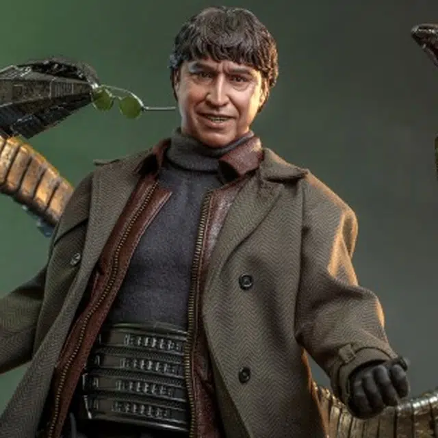 Hot Toys 14 31.5cm