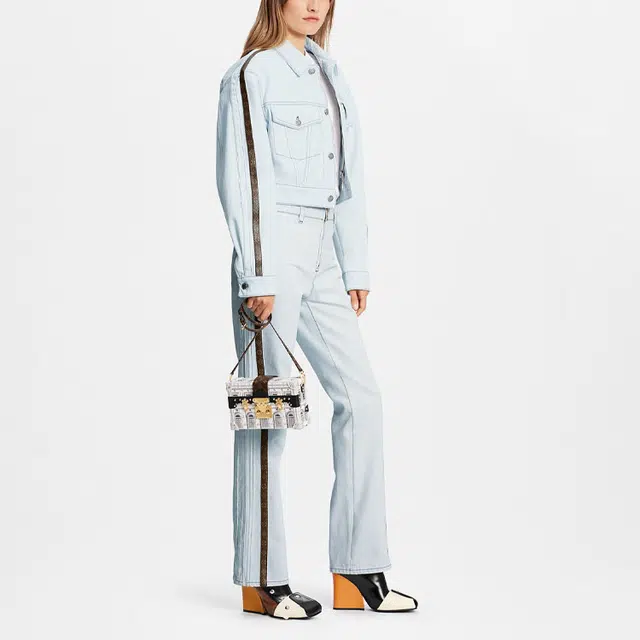LOUIS VUITTON FW21 Logo