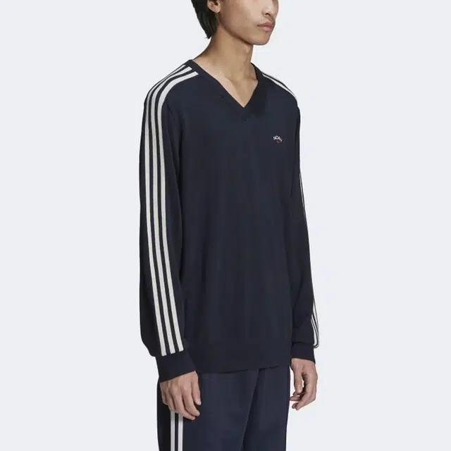 adidas originals x NOAH V-neck LogoV