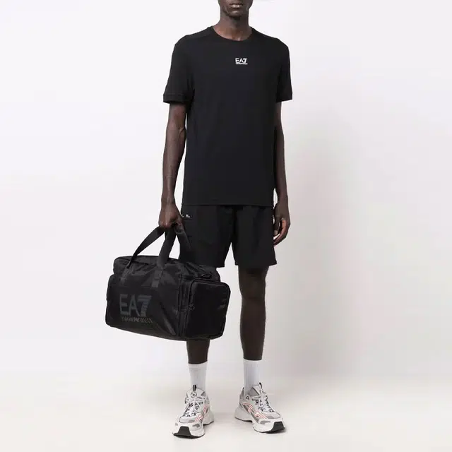 EMPORIO ARMANI FW21 LogoT
