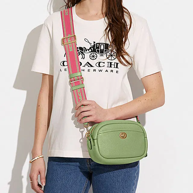 COACH Camera 23