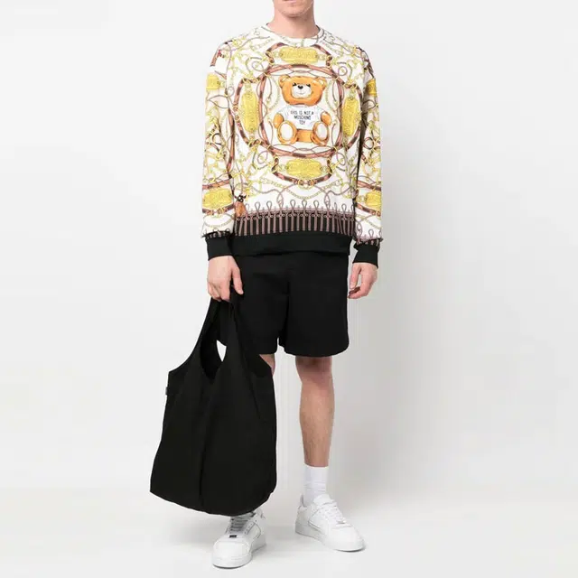 MOSCHINO FW22