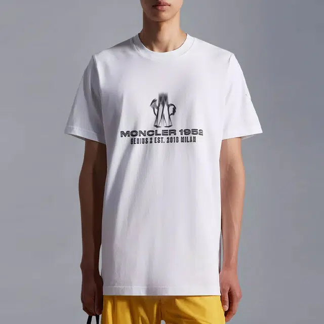 Moncler FW22 T