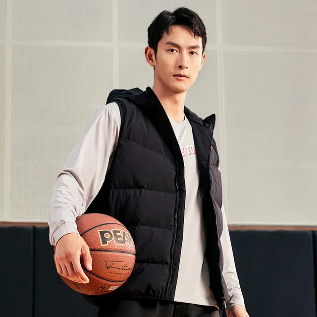 匹克  休闲保暖运动开衫上衣 篮球训练羽绒马甲男款 黑色