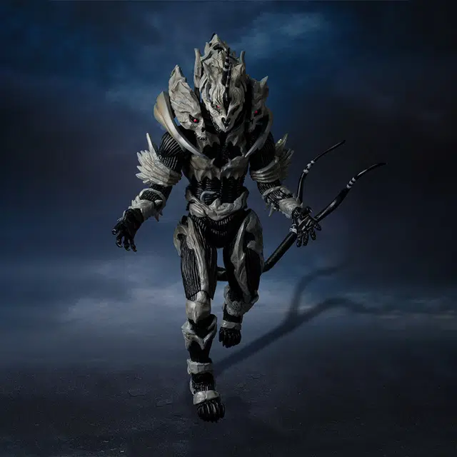 BANDAI s.h.monsterarts x 17cm