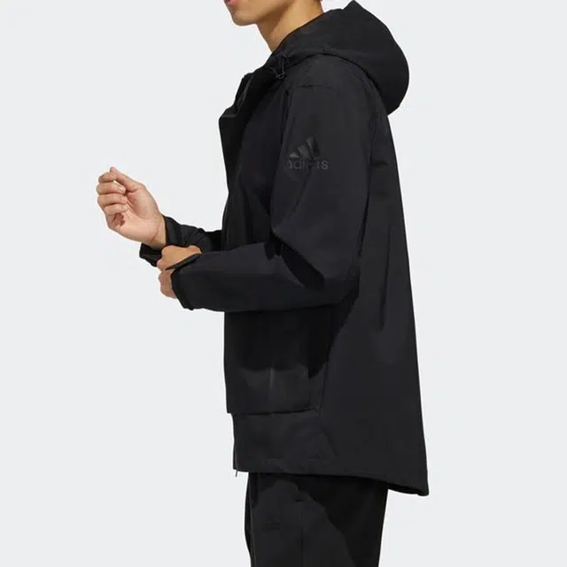 adidas Sport Performance