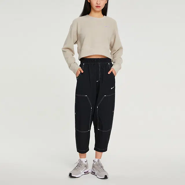 Nike SS22 Logo