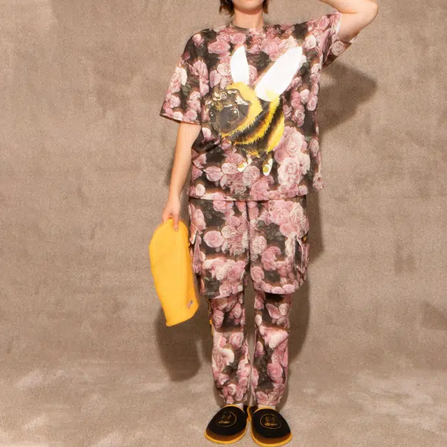 Drew House SS22 bizzy-ss-tee-roses T