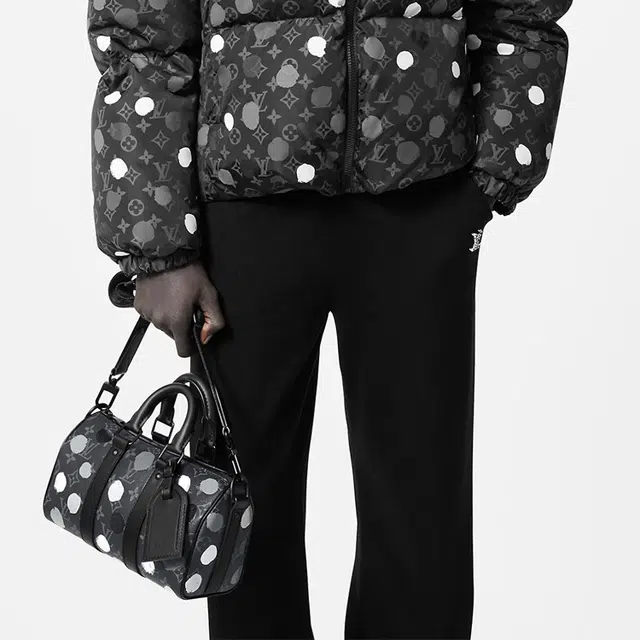 LOUIS VUITTON x Yayoi Kusama keepall 25