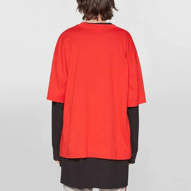 MARNI T