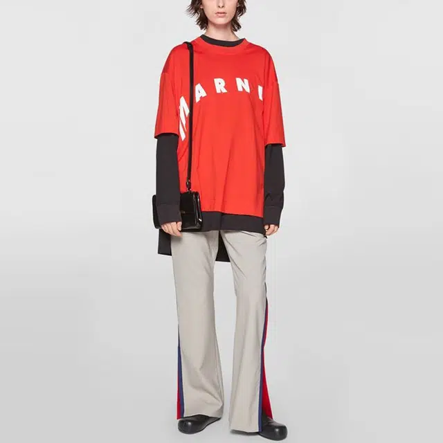 MARNI T