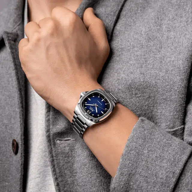 MIDO TV 100 39.2*40mm M049.526.11.041.00