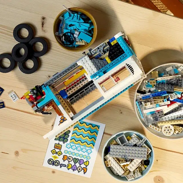 LEGO icons T2 10279