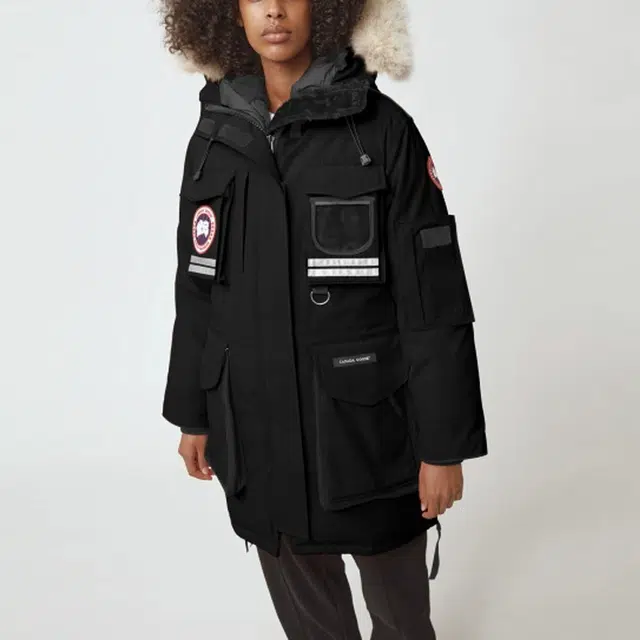 Canada Goose SS22 Snow Mantra Logo