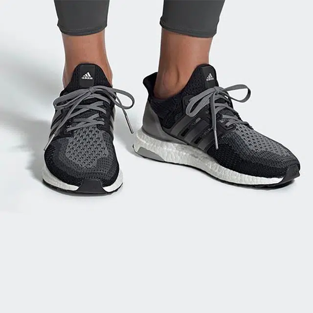 adidas ULTRA BOOST