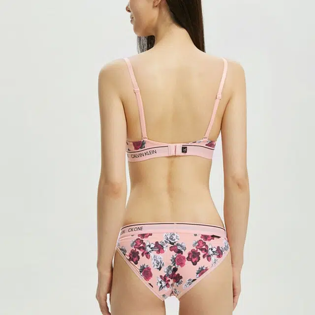 CKCalvin Klein SS22