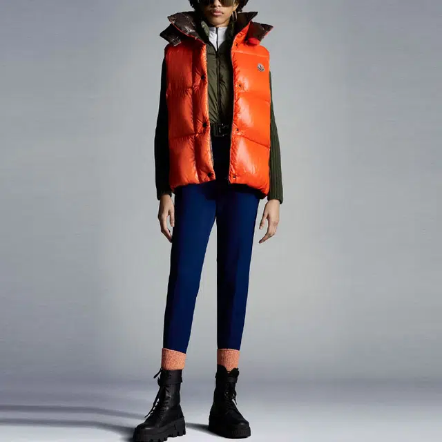 Moncler FW21 LuzuleLogo