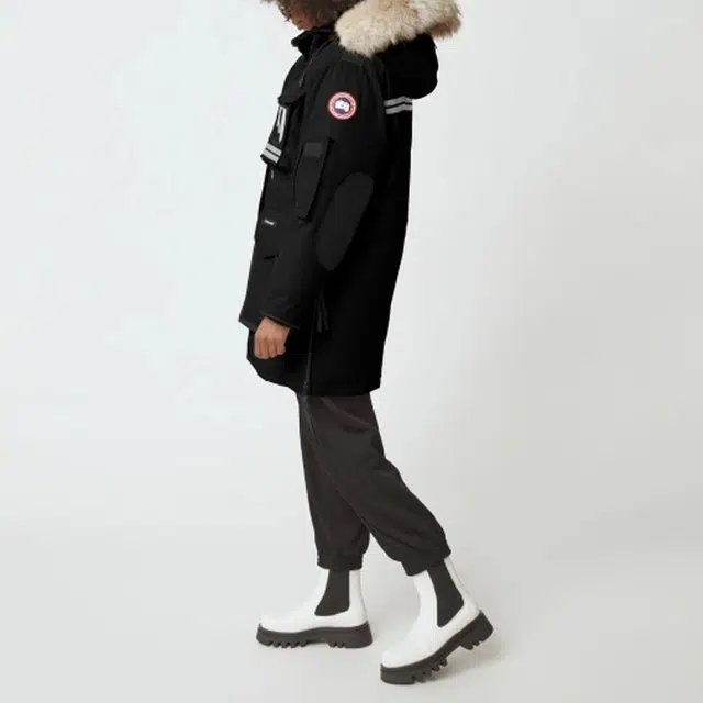 Canada Goose SS22 Snow Mantra Logo