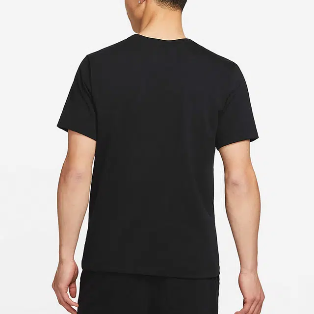 Nike Sportswear T