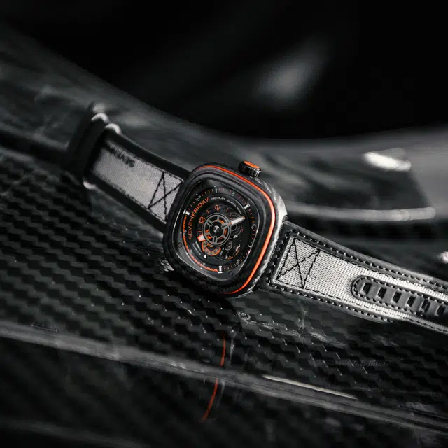 SEVENFRIDAY P 100 47.6mm P3C09