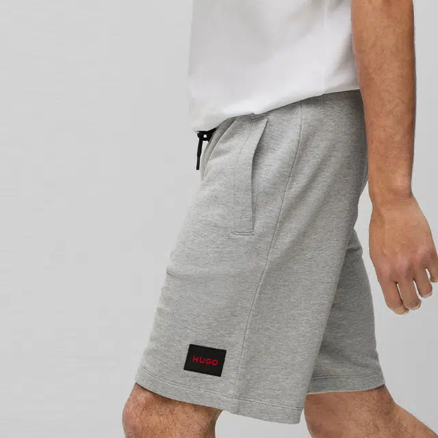 HUGO BOSS SS22