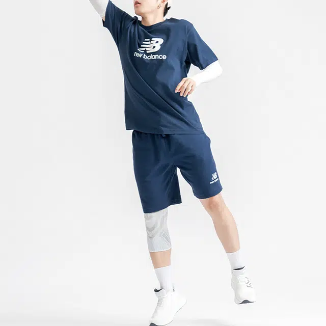 New Balance Logo T
