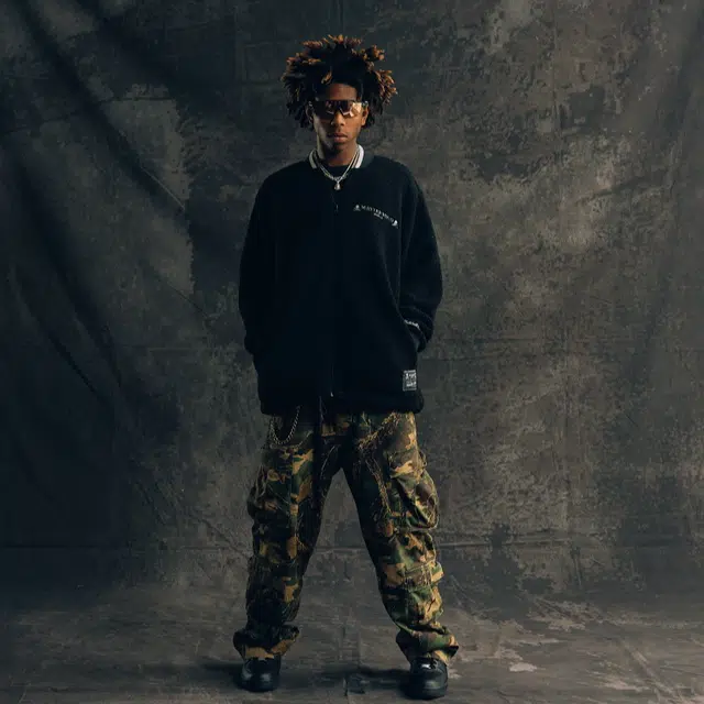 Mitchell Ness x mastermind Logo